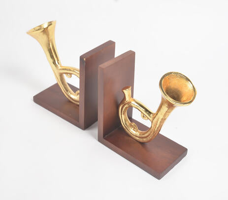 Saxophone bookends lifestyle shot