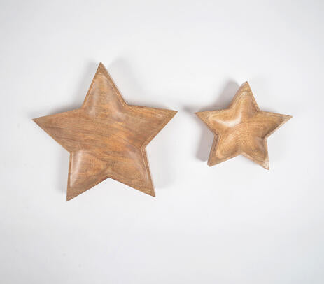 Star shaped trays paired with tableware