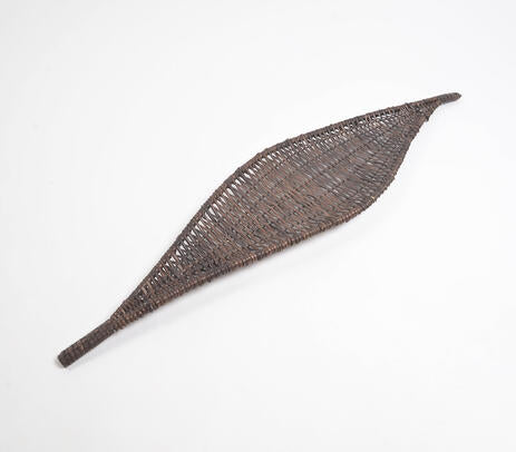 Wicker platter full view