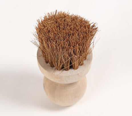 Handmade Coconut Fiber Pan Pot Brush – Eco-Friendly Natural Kitchen Scrubber for Pots & Pans