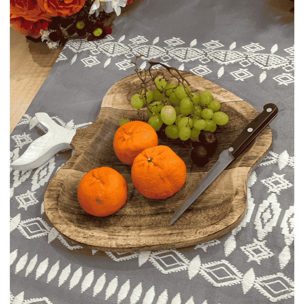 Mango wood apple tray stem detail