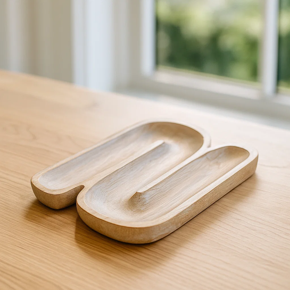 N shaped platter wood grain detail