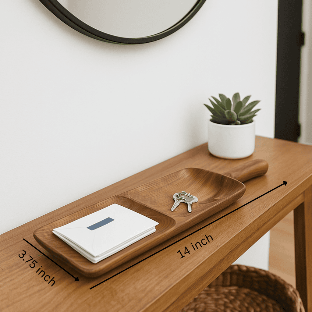 Wooden snack tray edge detail