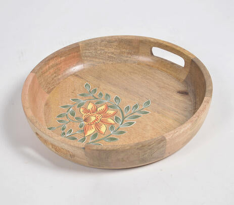 Round mango wood tray lifestyle shot