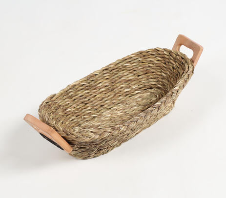 Bread basket lifestyle shot