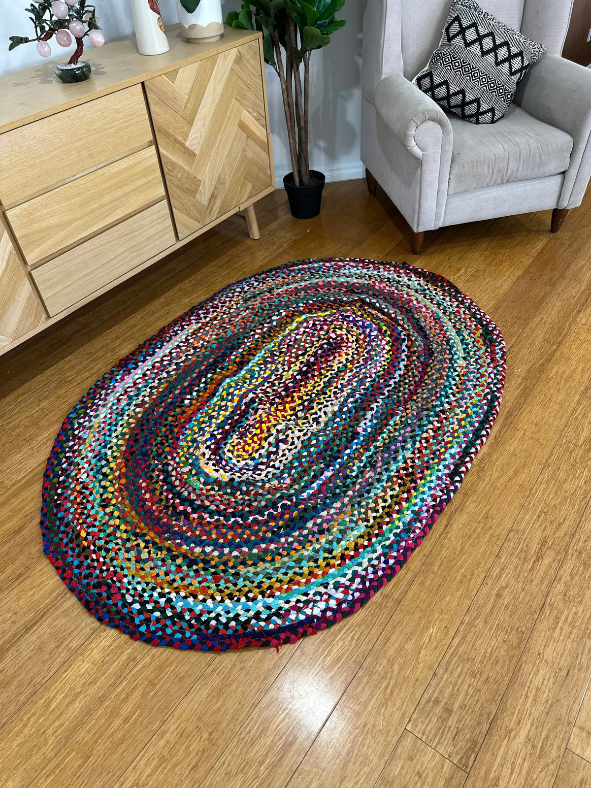Handwoven Upcycled floor Cotton Rug detail 6