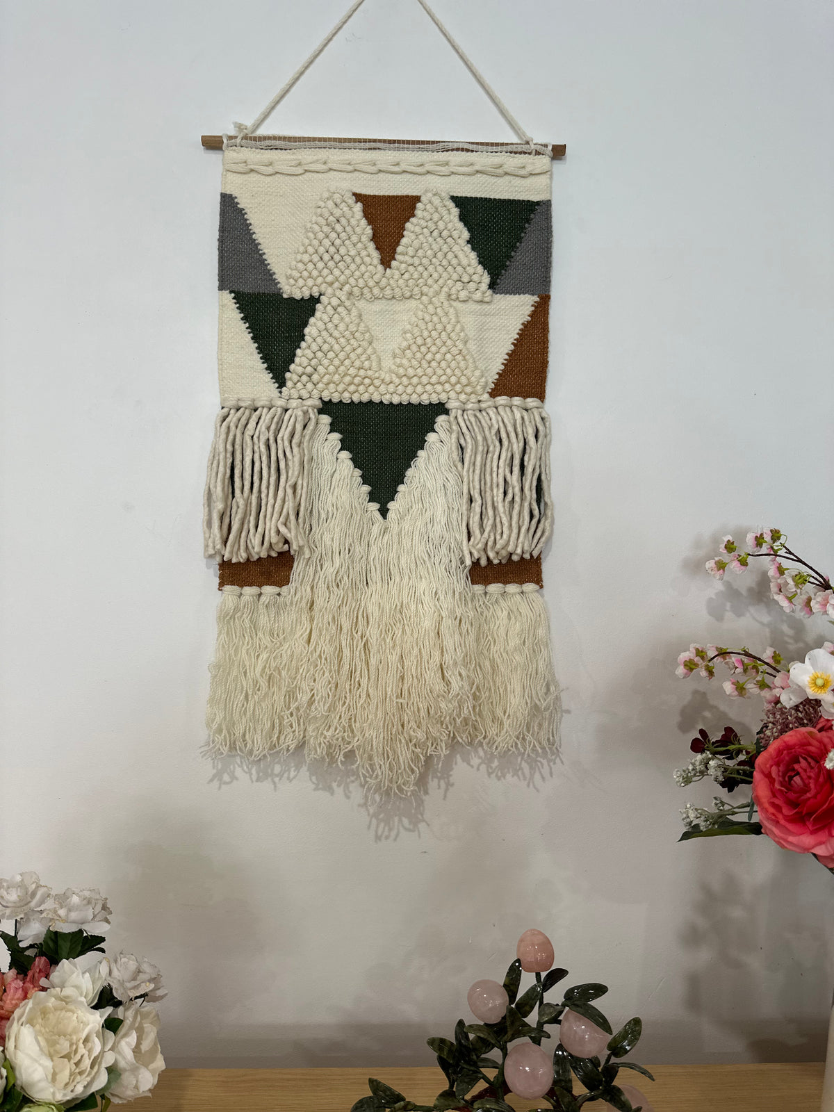 Loop and pile wool wall hanging front view of full pattern