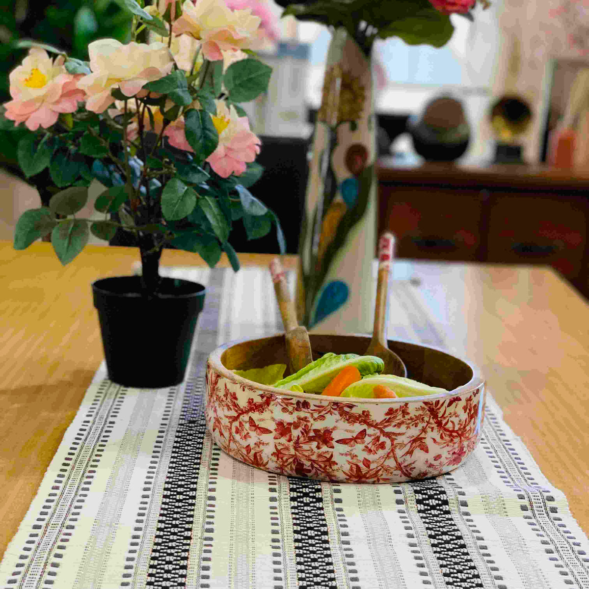 Floral salad bowl set lifestyle shot