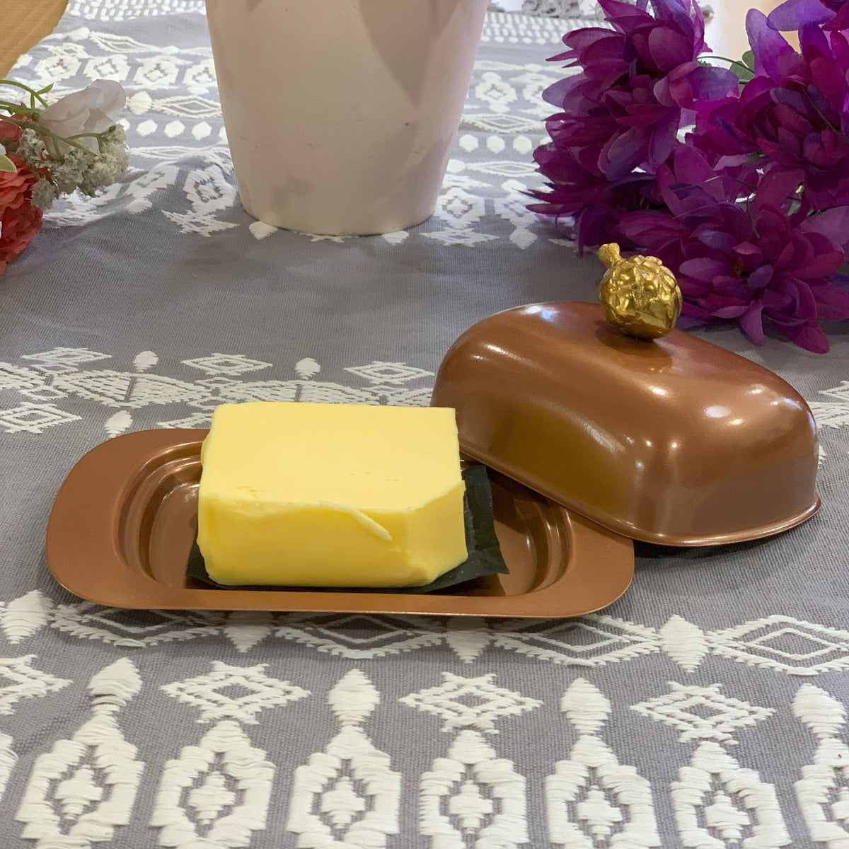 Steel butter dish powder coat finish detail