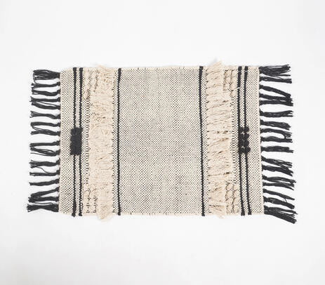 Handwoven Neutral Tasseled Cotton Placemats 