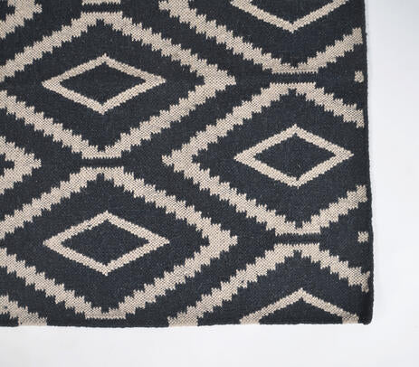Handwoven Cotton & Jute Diamond Monochrome Rug