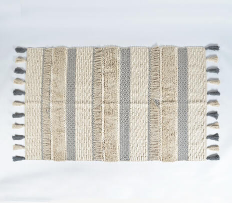 Handwoven & Tufted Smokey Rug