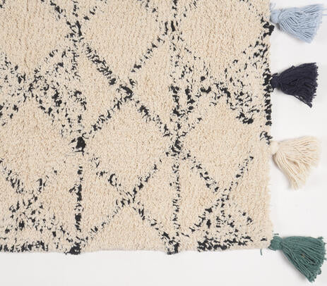 Tufted &amp; Tasseled Geometric Bath mat