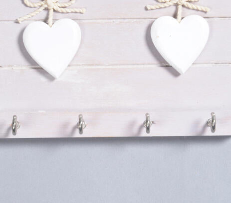 Distress Painted Wooden Ivory Heart 4-Key Hanger