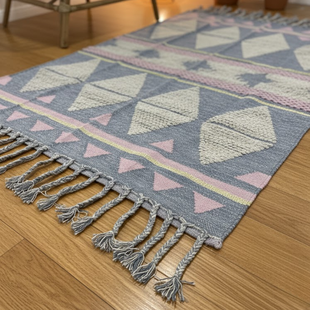 Geometric Fringed Rug with Tassel Braids – Handwoven Fringe Rug with Geometric Design