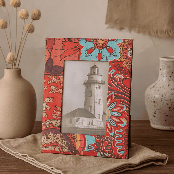 Floral Fabric Photo Frame – Handcrafted Decorative Keepsake