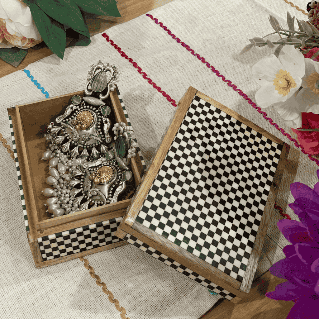 Checkered Monotone Resin &amp; Wood Jewelry Box