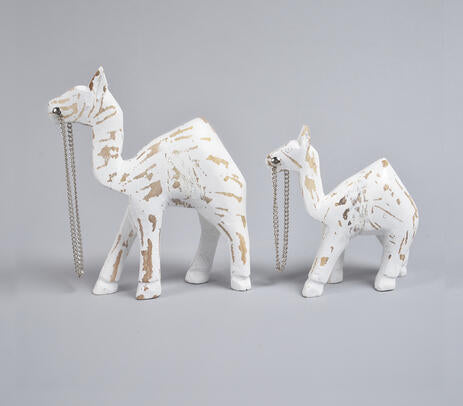 Handcarved Wooden Camel Sculpture Set – Rustic Tabletop Decor