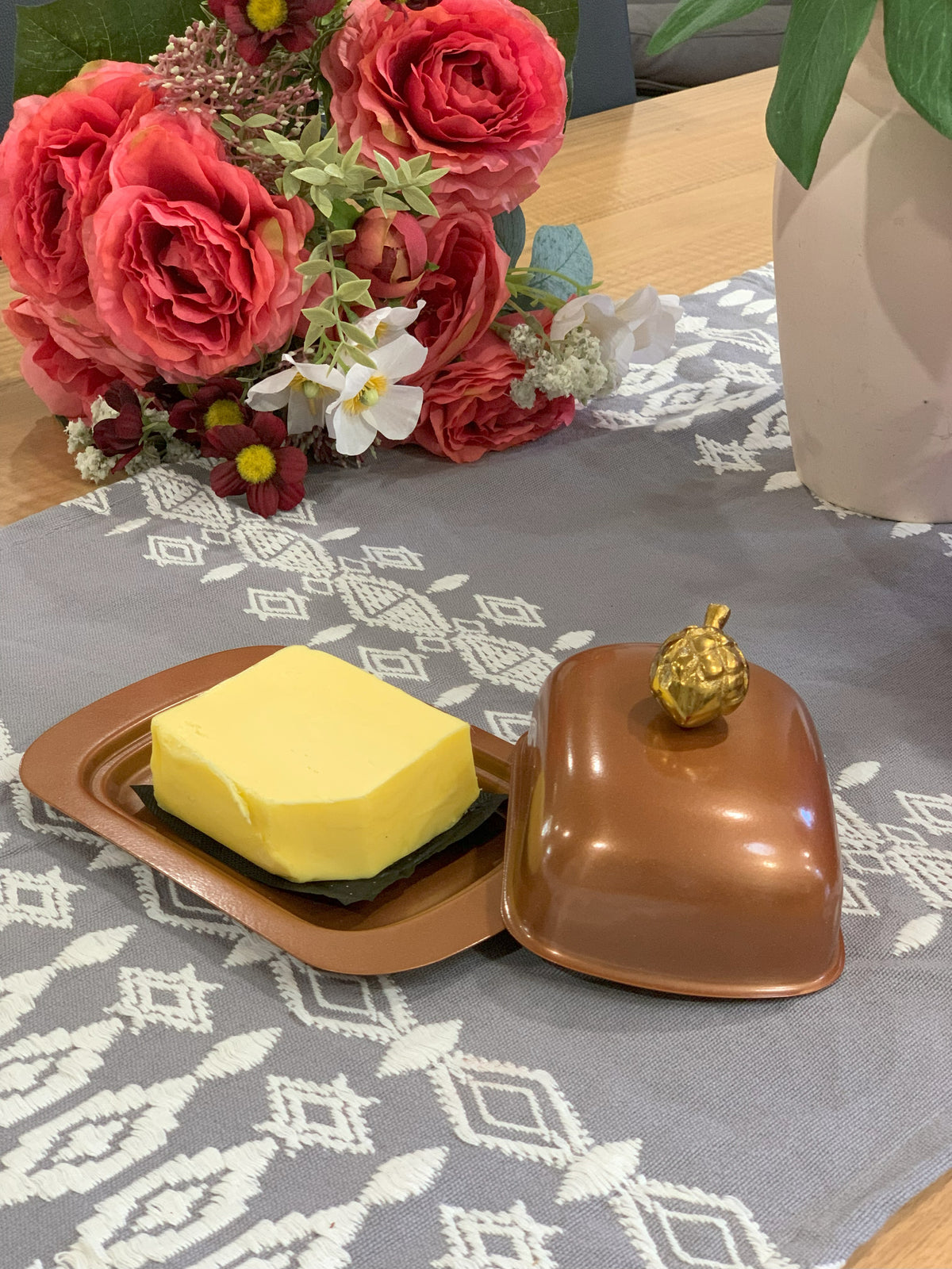 Powder-Coated Steel Classic Butter Dish