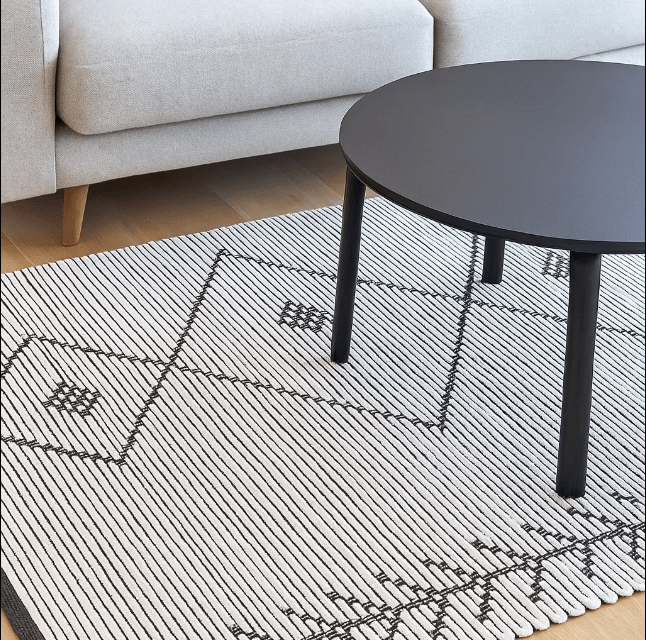 Diamond Greyscale Rug – Handwoven Elegance